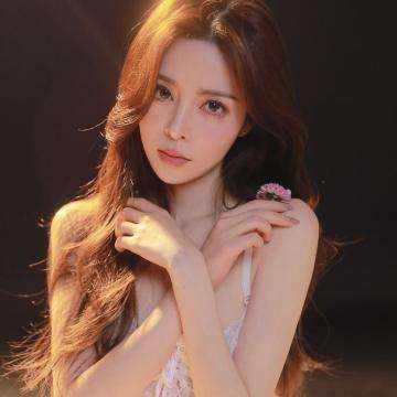 黑瞳圣女官方